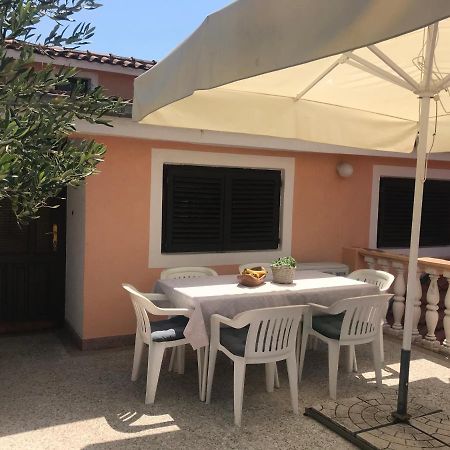 Apartmani Vilma Pakoštane Esterno foto