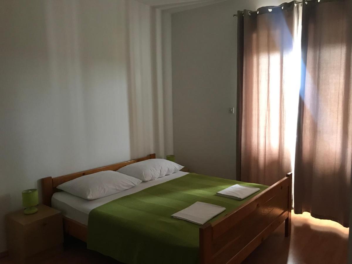 Apartmani Vilma Pakoštane Esterno foto